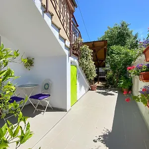 Tomas , Novigrad Istria Kroatien
